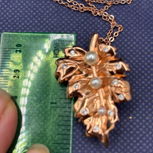 Fragrant Jewels Rose Gold Plated Pendant Brooch Necklace Faux Pearls & Crystals - Picture 5 of 8